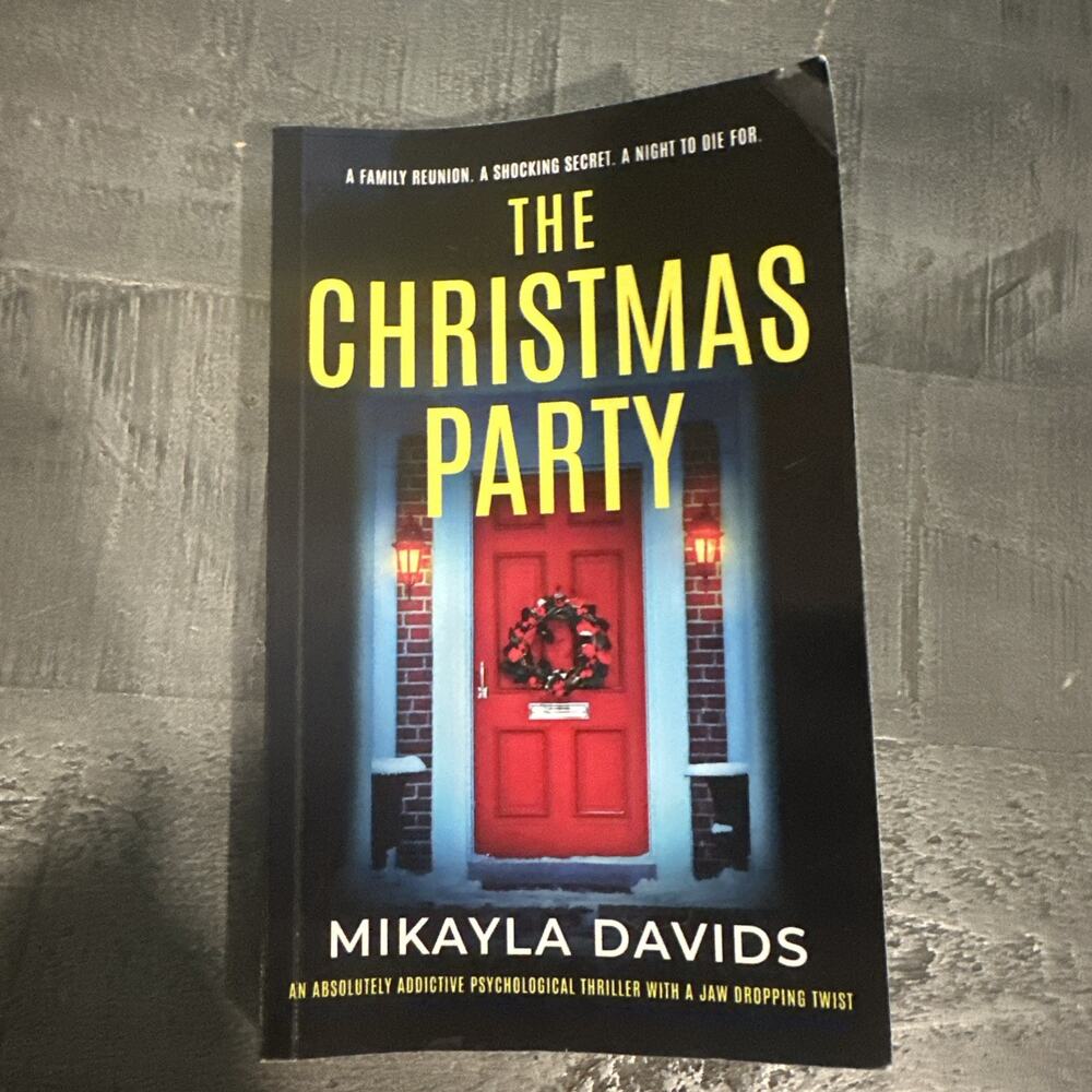 The Christmas Party: An absolutely addictive psychological thriller with a j...